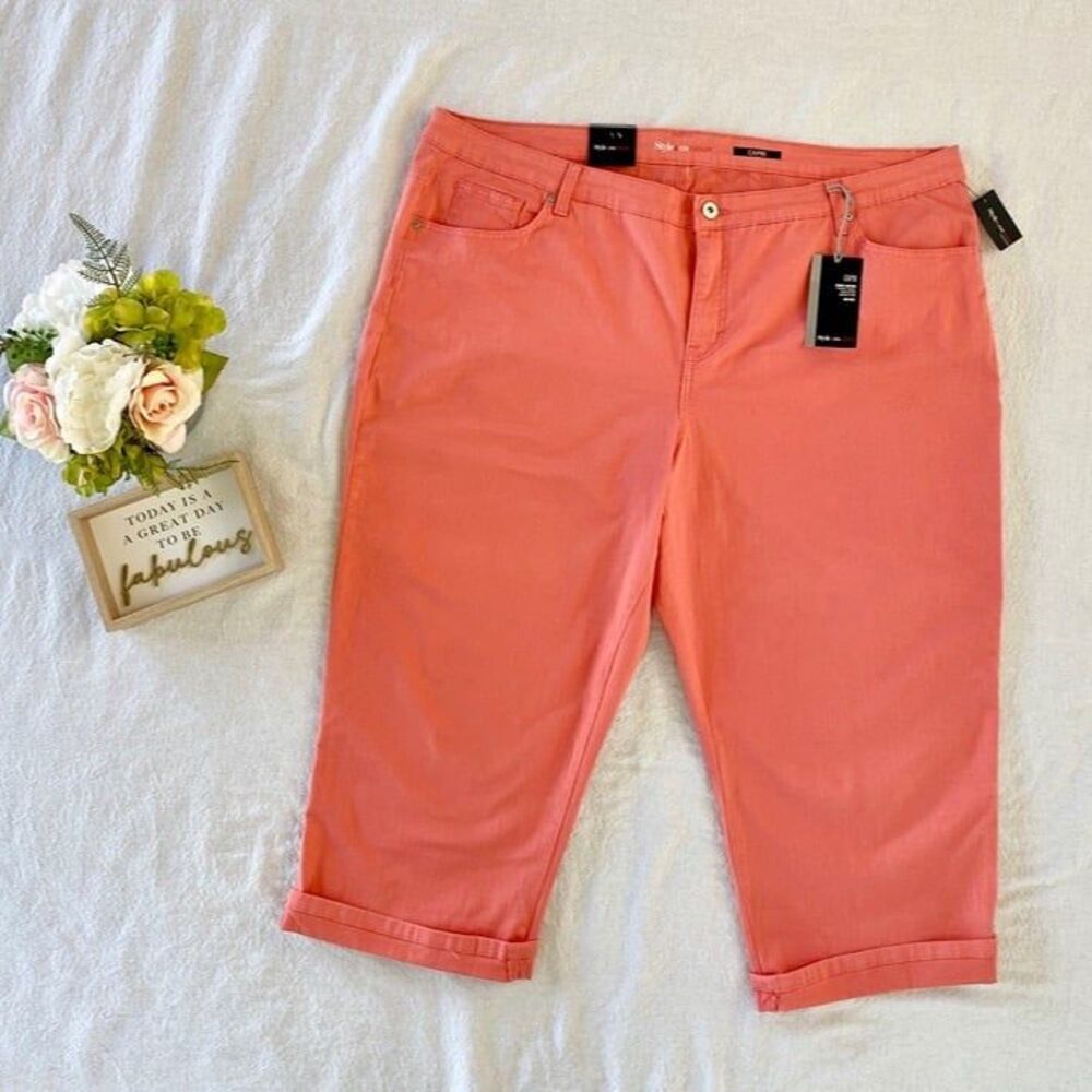 NWT Style & Co. Size 24W tummy control mid rise plus size capris